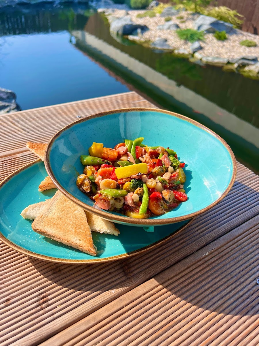 Rybarska Restaurace A Penzion U Horaku-3