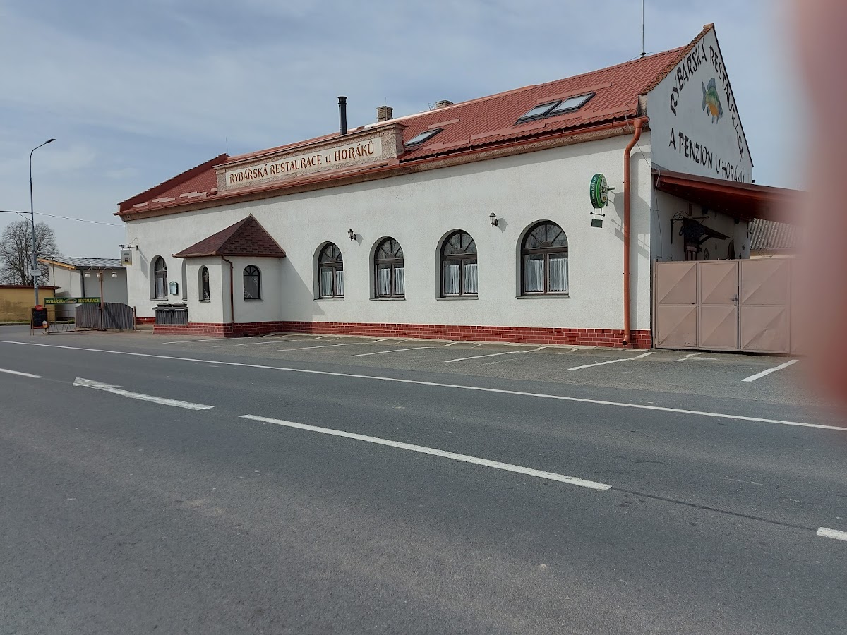 Rybarska Restaurace A Penzion U Horaku-4